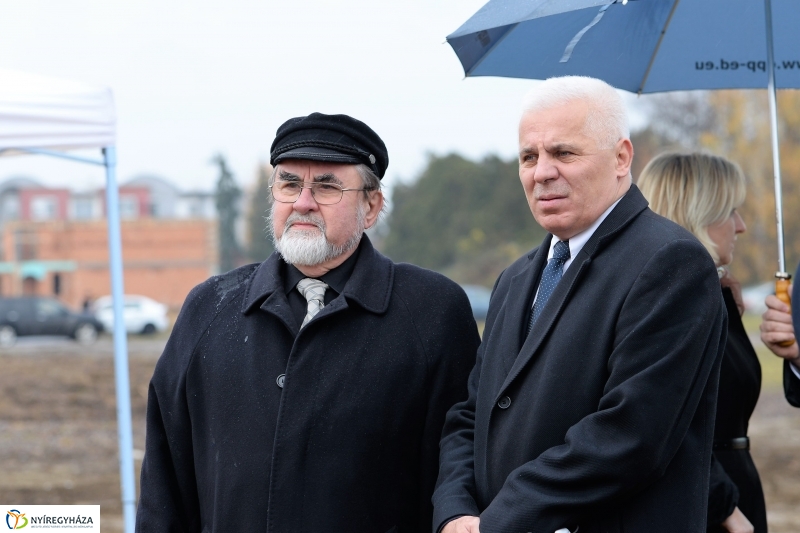 Református templom alapkőletétel - fotó Trifonov Éva