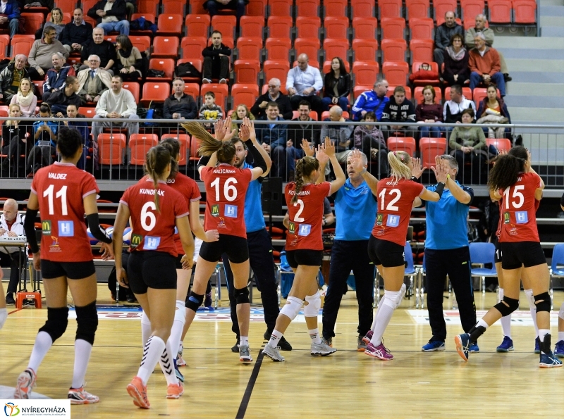 Fatum - Palota női röplabda - fotó Trifonov Éva