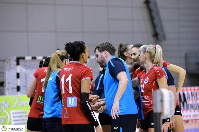 Fatum - Palota női röplabda - fotó Trifonov Éva