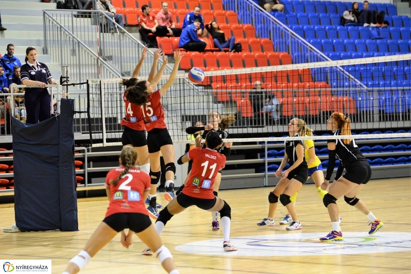 Fatum - Palota női röplabda - fotó Trifonov Éva