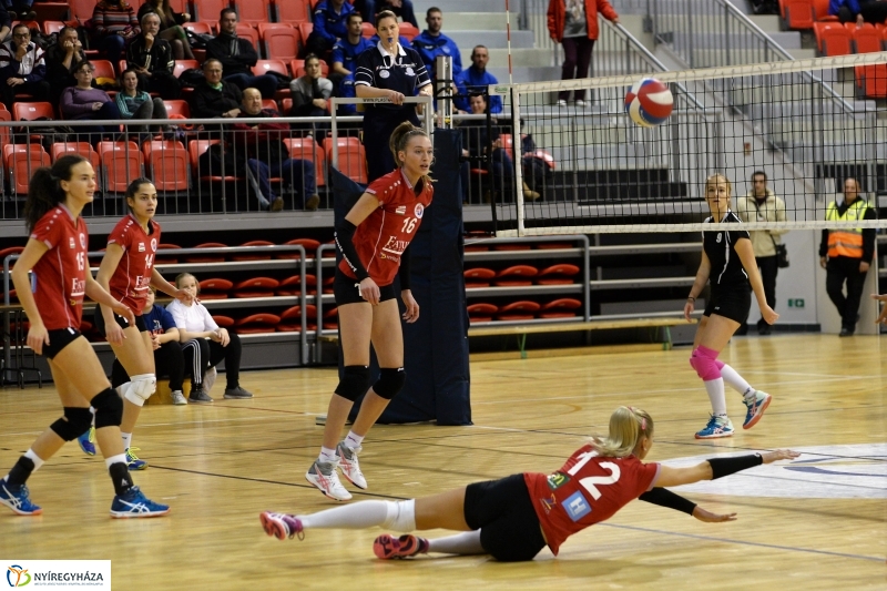 Fatum - Palota női röplabda - fotó Trifonov Éva