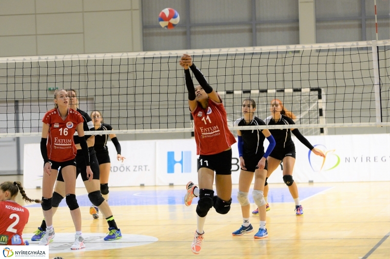 Fatum - Palota női röplabda - fotó Trifonov Éva