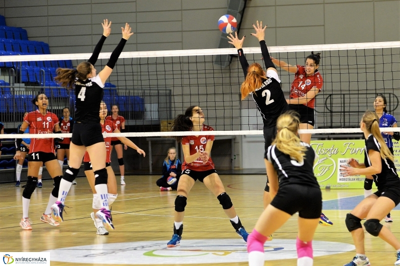 Fatum - Palota női röplabda - fotó Trifonov Éva