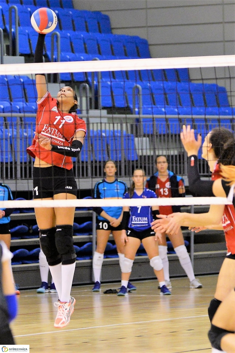 Fatum - Palota női röplabda - fotó Trifonov Éva