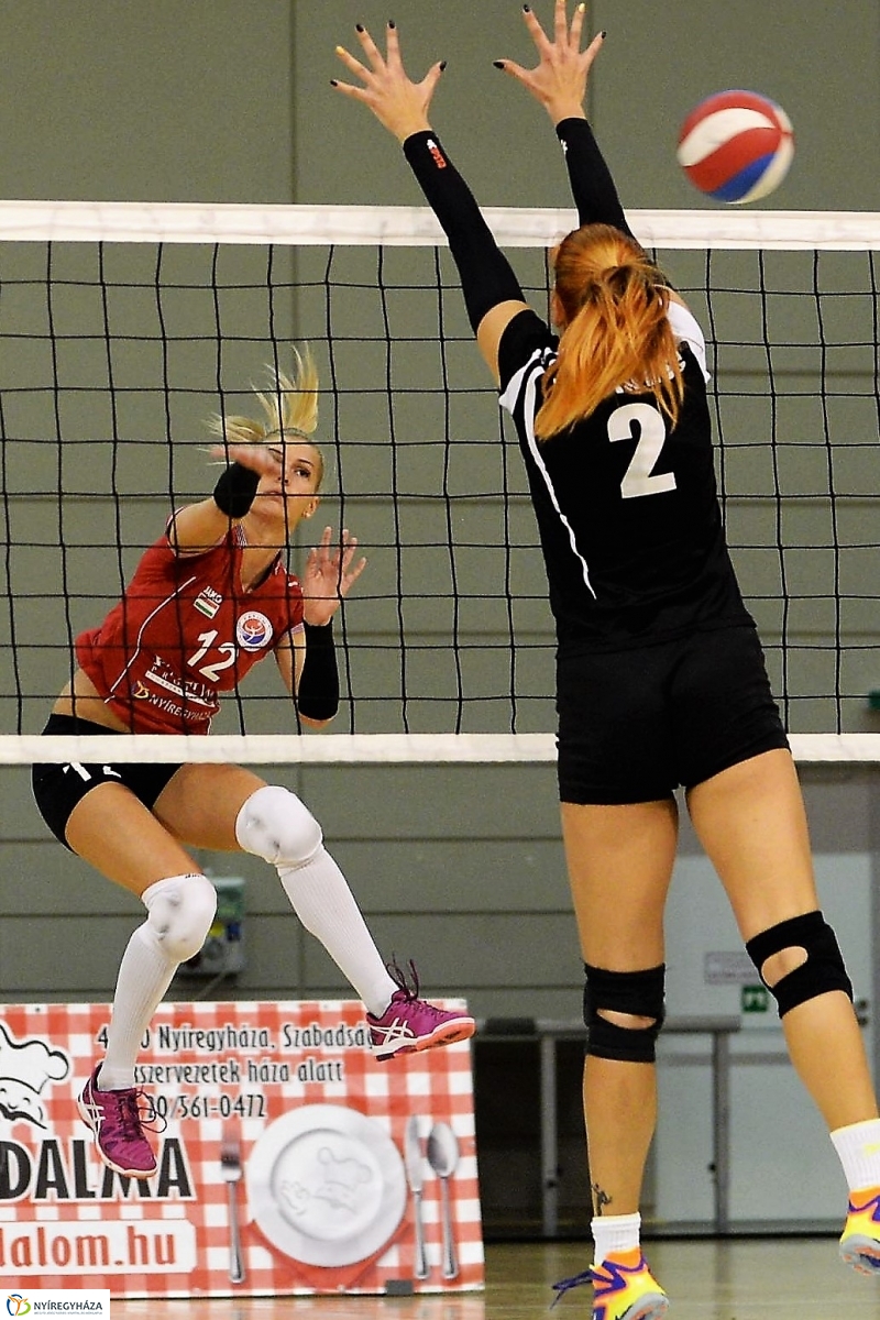 Fatum - Palota női röplabda - fotó Trifonov Éva
