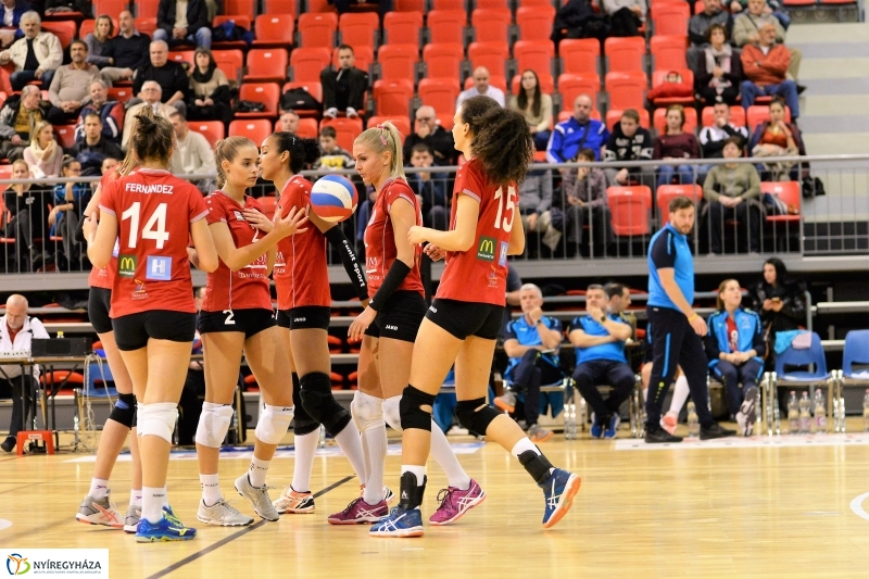 Fatum - Palota női röplabda - fotó Trifonov Éva