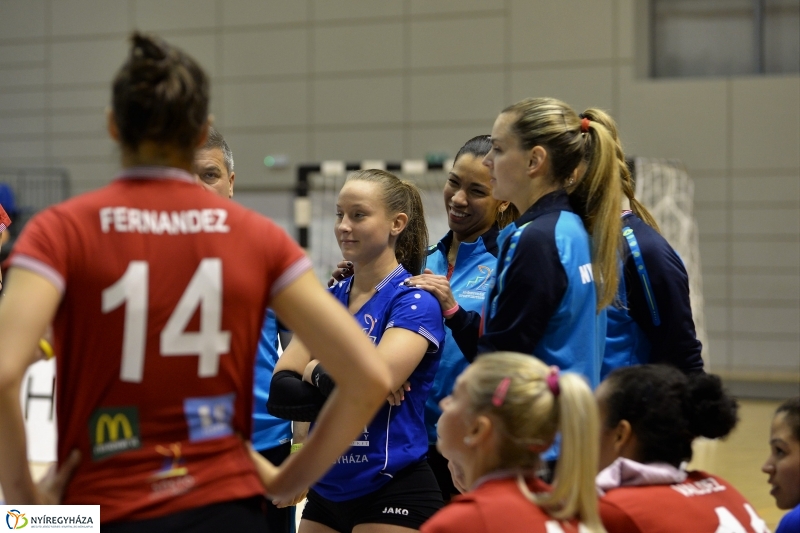 Fatum - Palota női röplabda - fotó Trifonov Éva