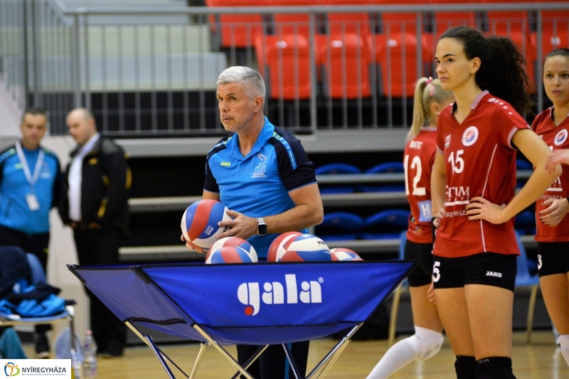 Fatum - Palota női röplabda - fotó Trifonov Éva