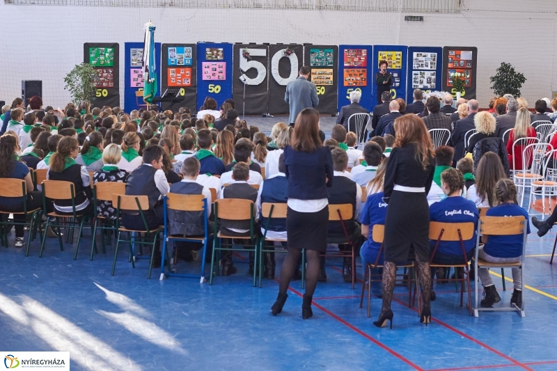 Jubilál a Kertvárosi iskola - fotó Szarka Lajos