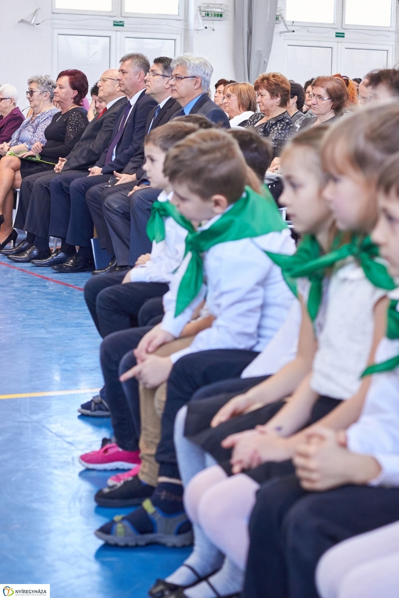 Jubilál a Kertvárosi iskola - fotó Szarka Lajos