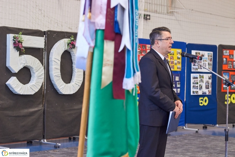 Jubilál a Kertvárosi iskola - fotó Szarka Lajos