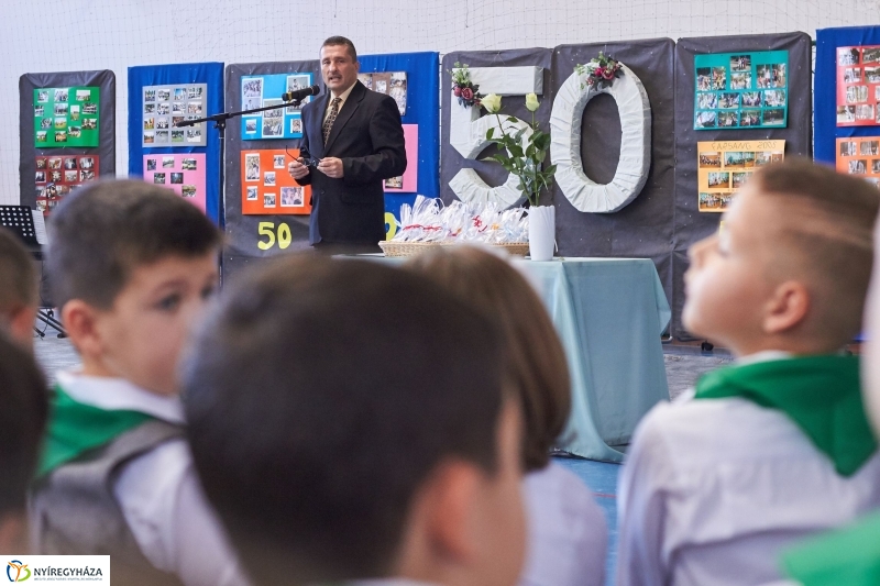 Jubilál a Kertvárosi iskola - fotó Szarka Lajos