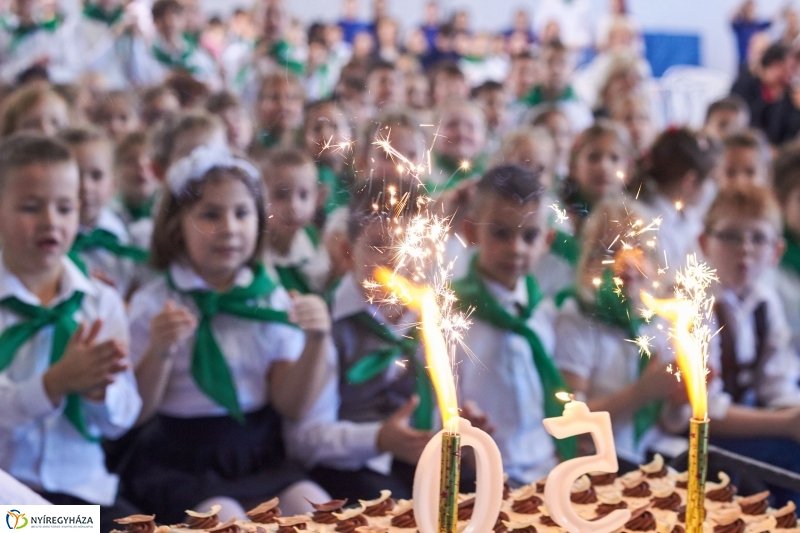 Jubilál a Kertvárosi iskola - fotó Szarka Lajos
