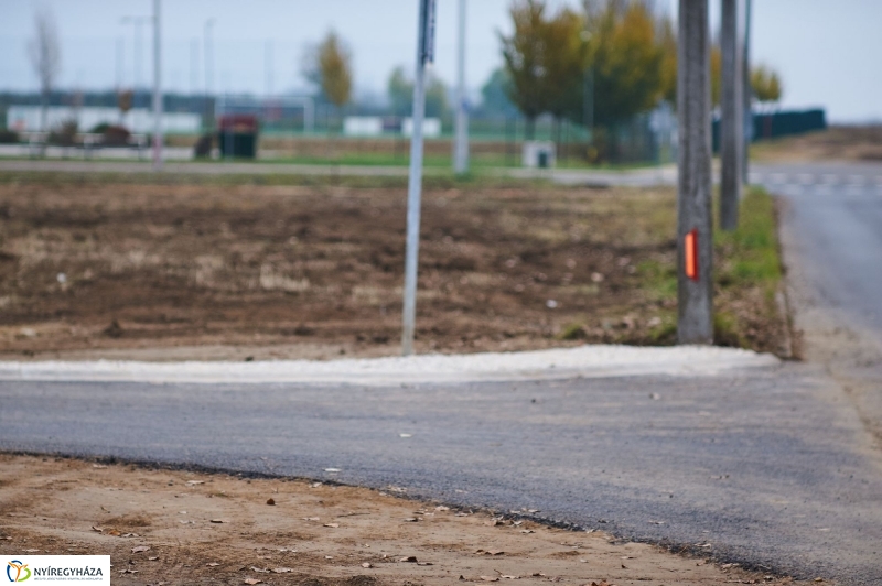 Thököly utca aszfaltozása - fotó Szarka Lajos