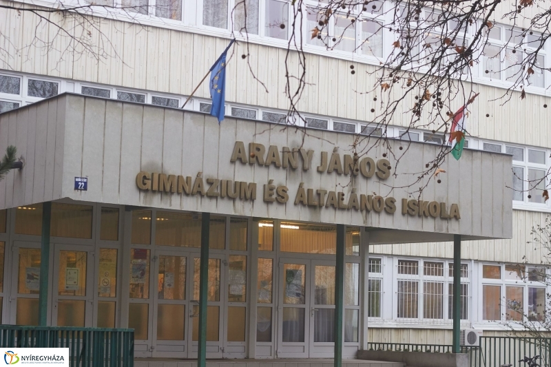 Mézes reggeli az Aranyban - fotó Szarka Lajos