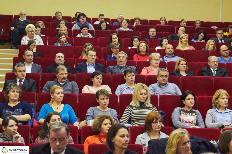 A nők elleni erőszak megszüntetésének világnapja - fotó Szarka Lajos