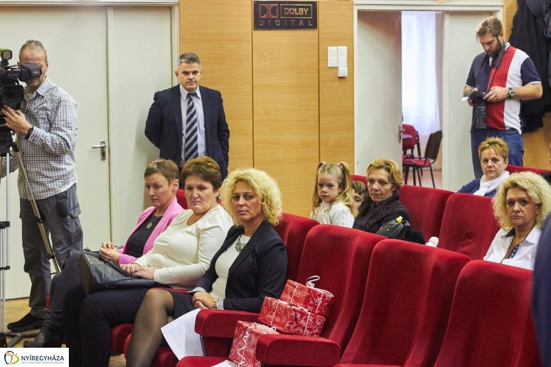 A nők elleni erőszak megszüntetésének világnapja - fotó Szarka Lajos