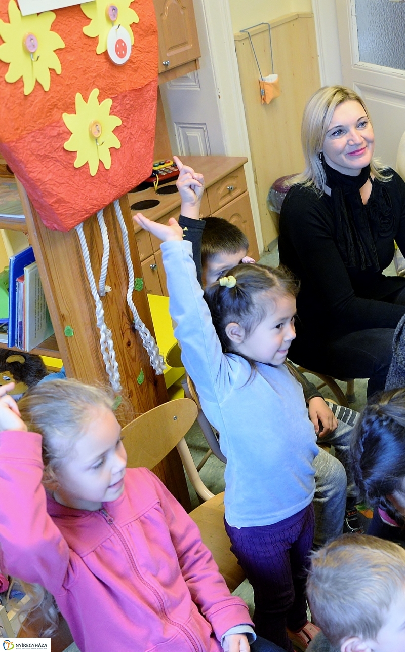 Mézes reggeli a sóstóhegyi óvodában - fotó Trifonov Éva