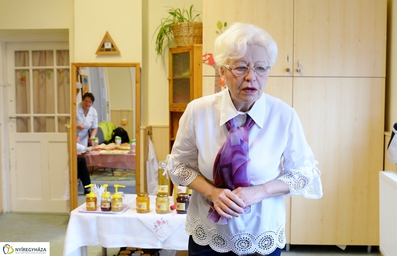 Mézes reggeli a sóstóhegyi óvodában - fotó Trifonov Éva