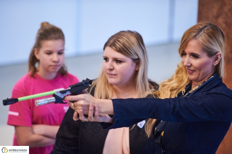 Arénáztak a sportlövők - fotó Szarka Lajos
