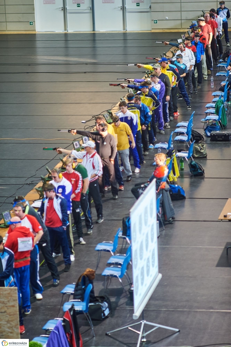 Arénáztak a sportlövők - fotó Szarka Lajos