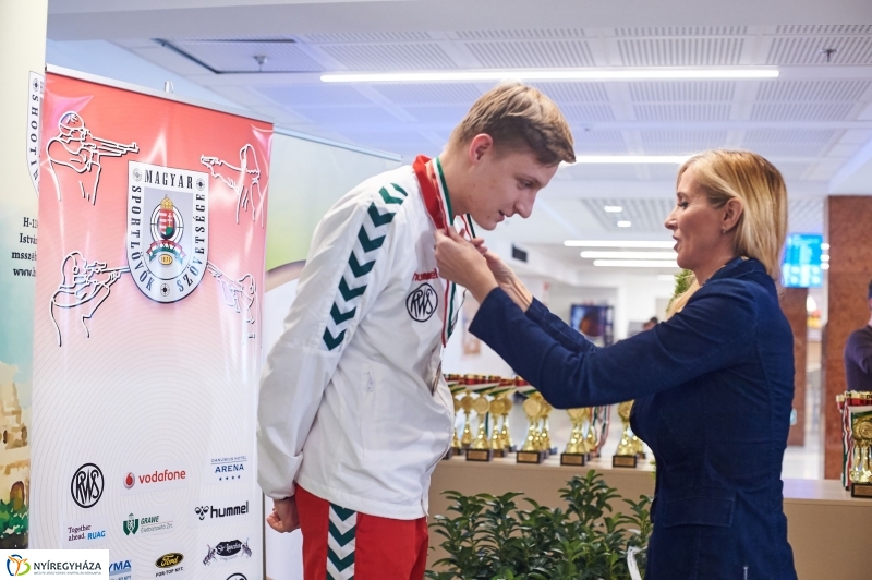 Arénáztak a sportlövők - fotó Szarka Lajos