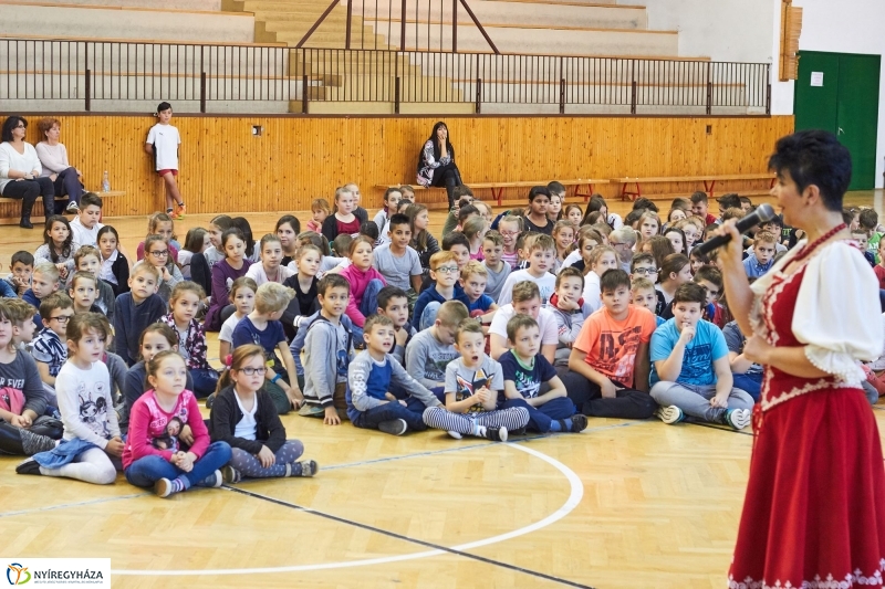 Népköltészet Hete a Bem iskolában - fotó Szarka Lajos