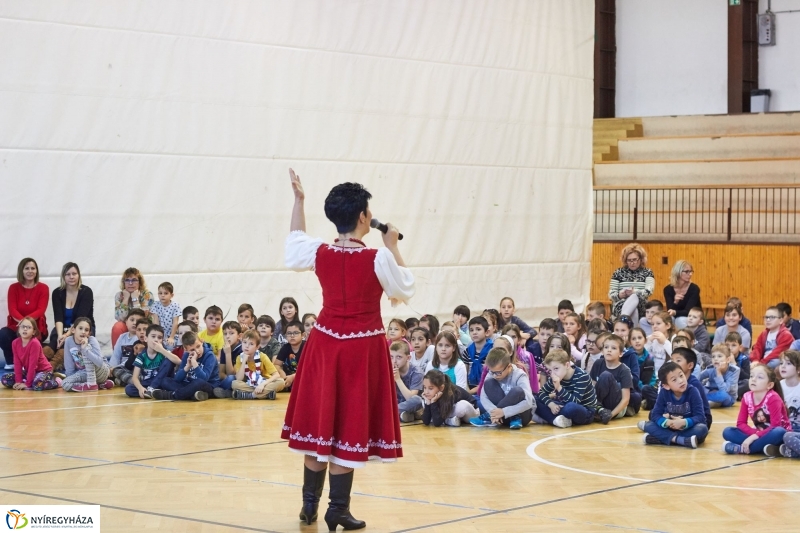 Népköltészet Hete a Bem iskolában - fotó Szarka Lajos