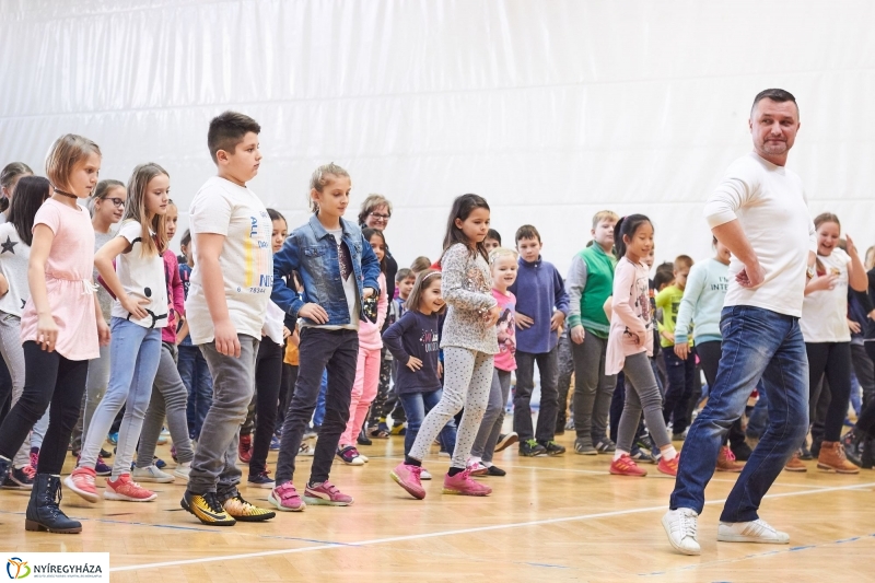 Népköltészet Hete a Bem iskolában - fotó Szarka Lajos