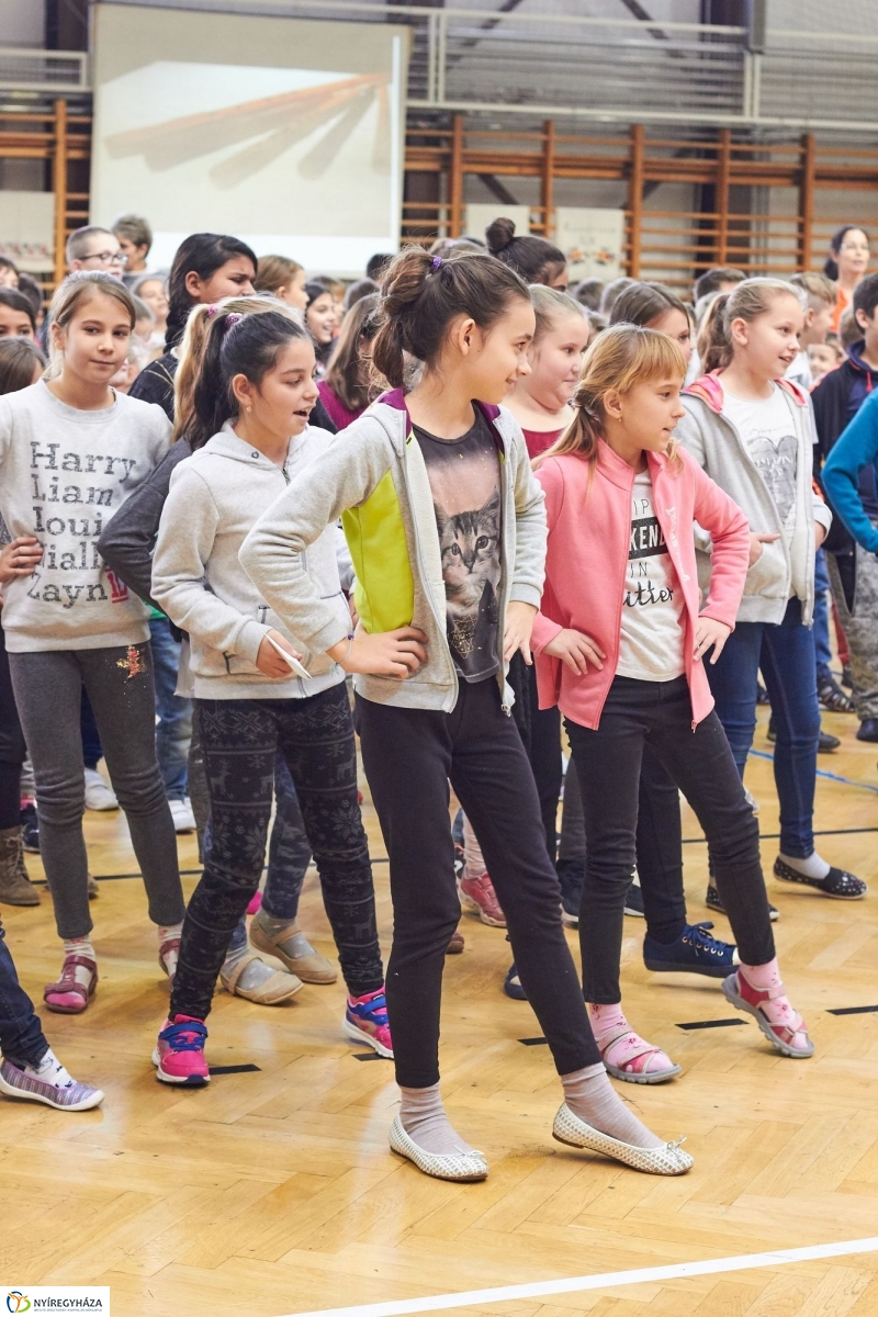 Népköltészet Hete a Bem iskolában - fotó Szarka Lajos