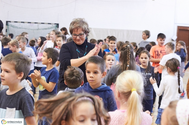 Népköltészet Hete a Bem iskolában - fotó Szarka Lajos