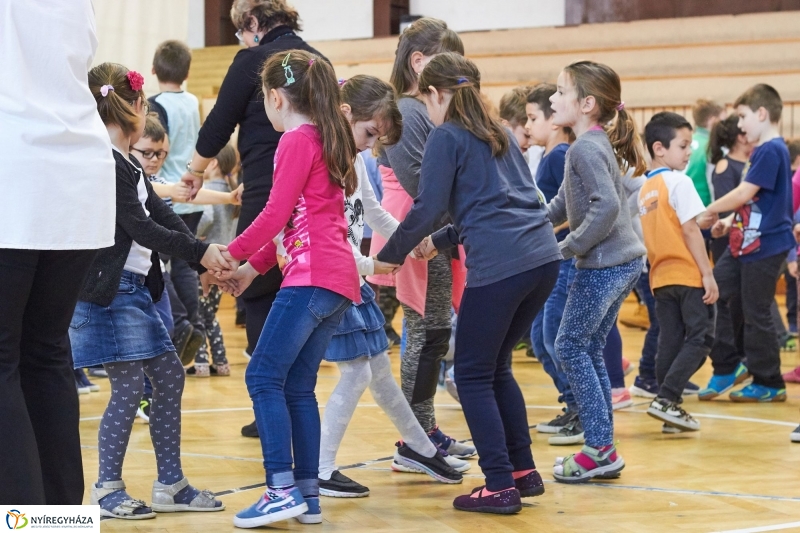 Népköltészet Hete a Bem iskolában - fotó Szarka Lajos