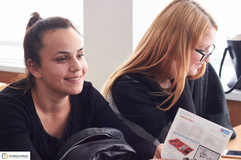 LEGO Education az egyetemen - fotó Szarka Lajos