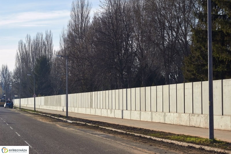 Átadták az Északi temető kerítését - fotó Szarka Lajos