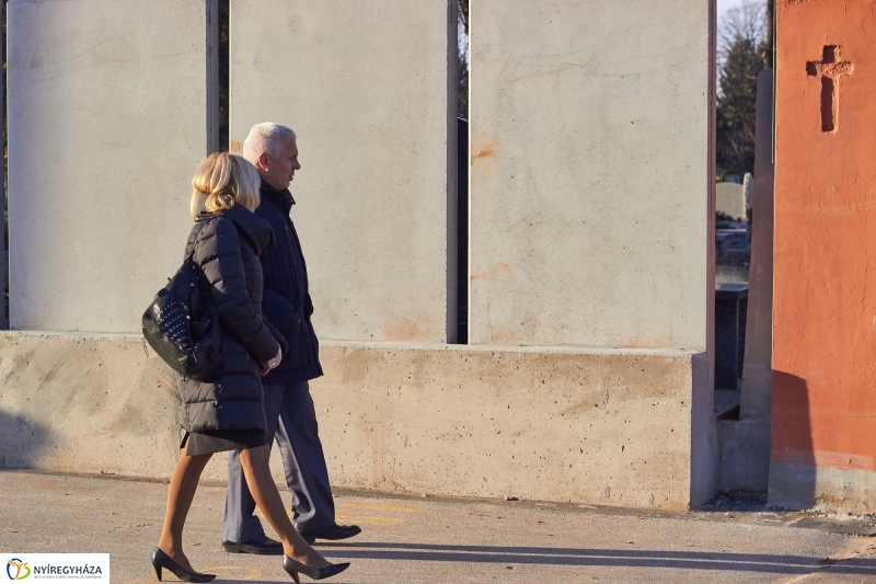 Átadták az Északi temető kerítését - fotó Szarka Lajos