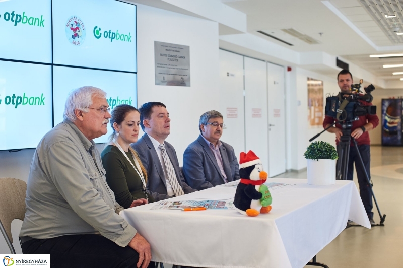 Mikulás Futás beharangozó - fotó Szarka Lajos