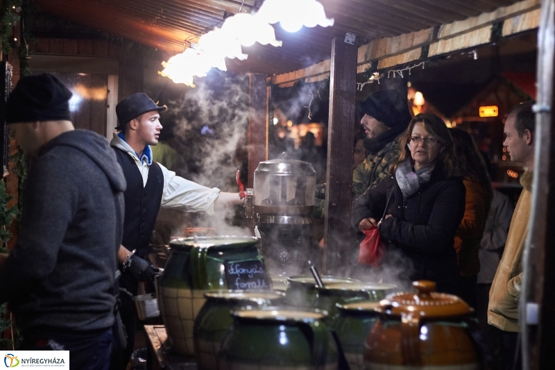 Forgatagi pillanatok - fotó Szarka Lajos