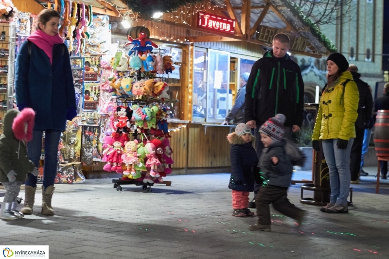 Forgatagi pillanatok - fotó Szarka Lajos
