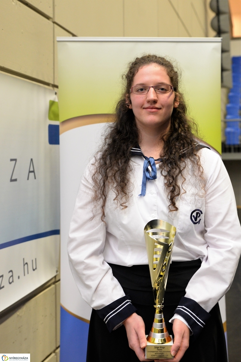 Bajnokok fala 2 - fotó Trifonov Éva