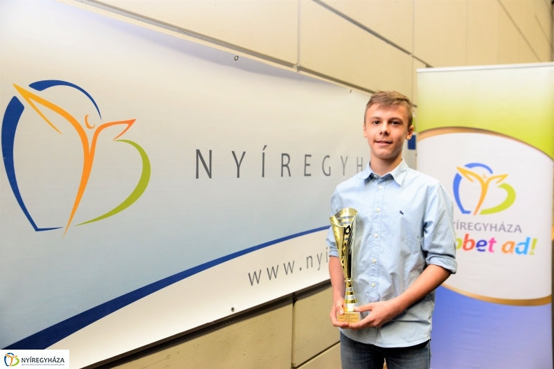 Bajnokok fala 2 - fotó Trifonov Éva