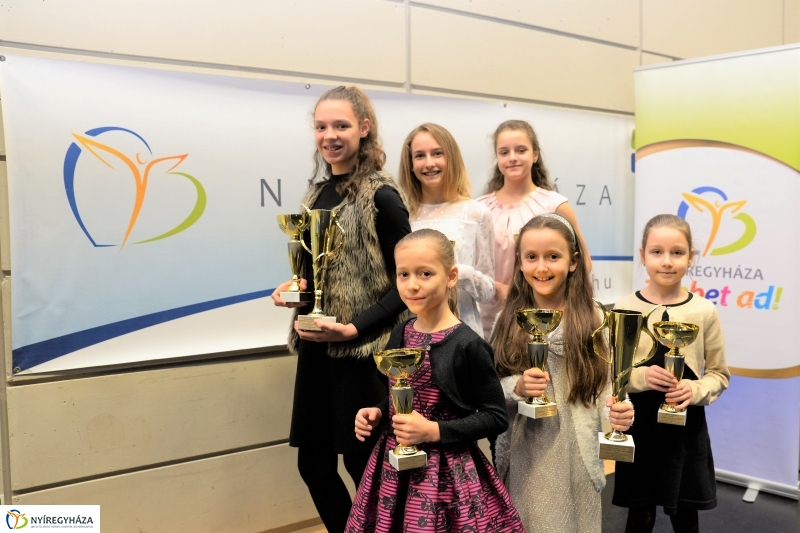 Bajnokok fala 2 - fotó Trifonov Éva