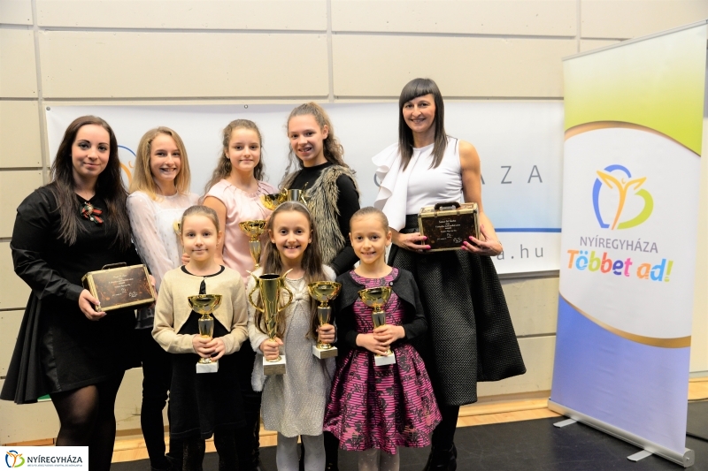 Bajnokok fala 2 - fotó Trifonov Éva