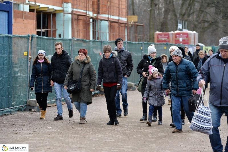 100 forintos nap az Állatparkban - fotó Trifonov Éva