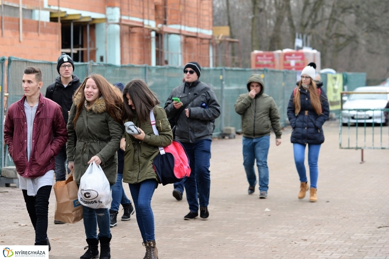 100 forintos nap az Állatparkban - fotó Trifonov Éva
