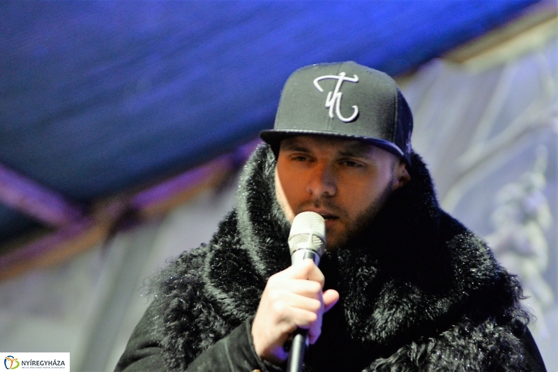 Kigyultak az adventi fények Nyíregyházán - fotó Trifonov Éva