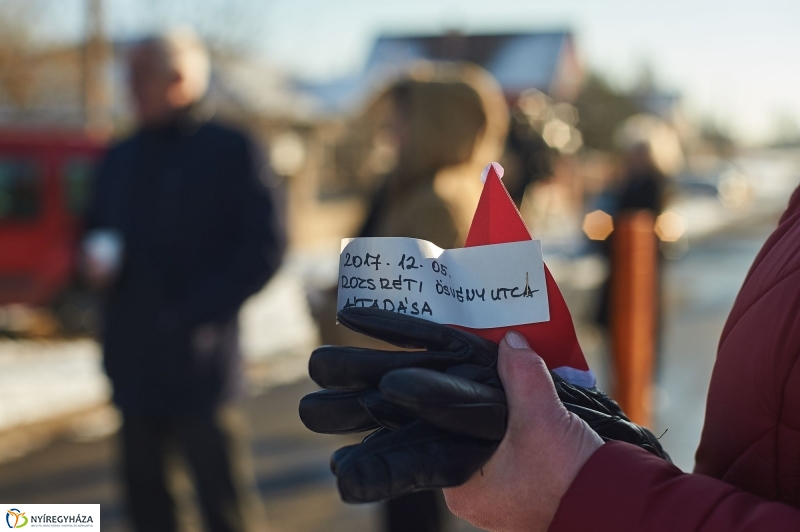 Aszfaltozták az Ösvény utcát - fotó Szarka Lajos