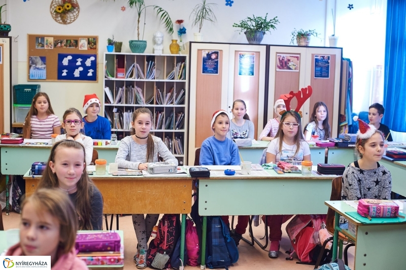 Mikulás érkezett a Mórába - fotó Szarka Lajos