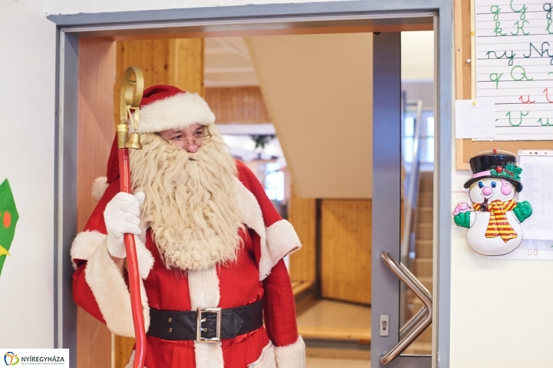 Mikulás érkezett a Mórába - fotó Szarka Lajos