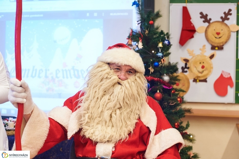 Mikulás érkezett a Mórába - fotó Szarka Lajos