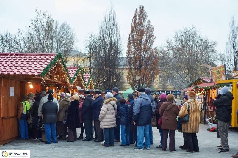 Ingyen lapcsánka 20171207 - fotó Szarka Lajos